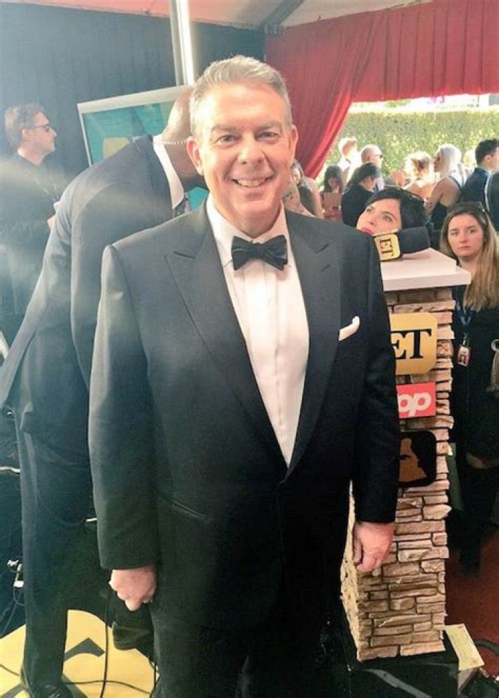 Elvis Duran Height, Weight, Age, Boyfriend, Family, Facts, Biography